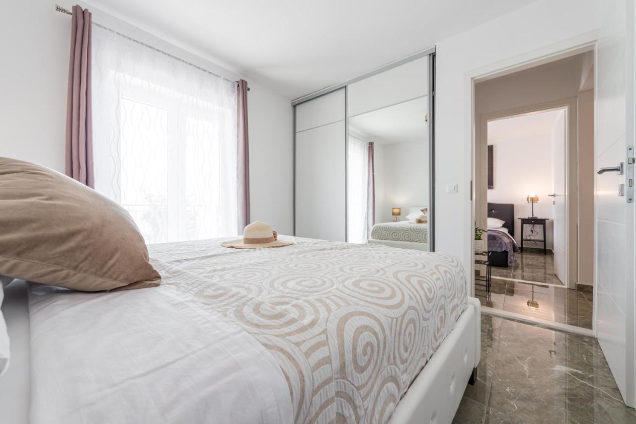 Golden Seaview Holiday Home Mlini Luaran gambar
