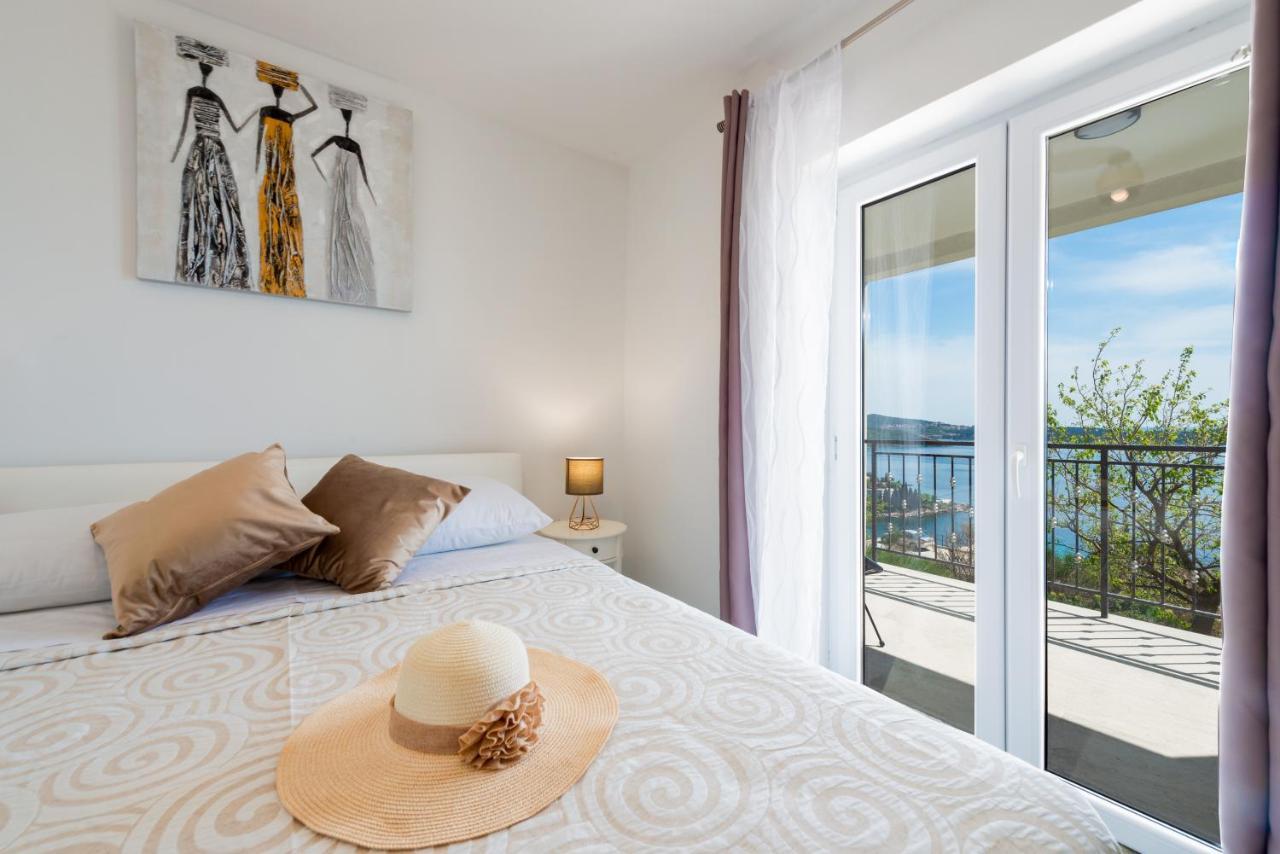 Golden Seaview Holiday Home Mlini Luaran gambar