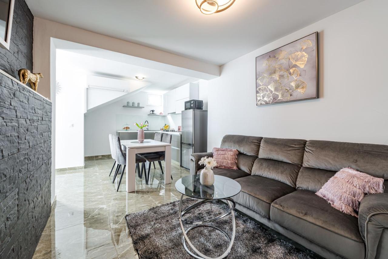 Golden Seaview Holiday Home Mlini Luaran gambar