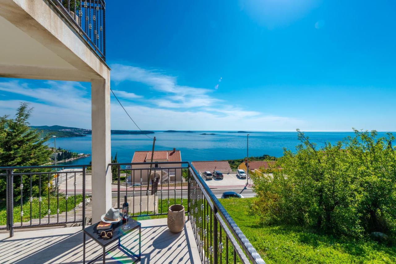 Golden Seaview Holiday Home Mlini Luaran gambar