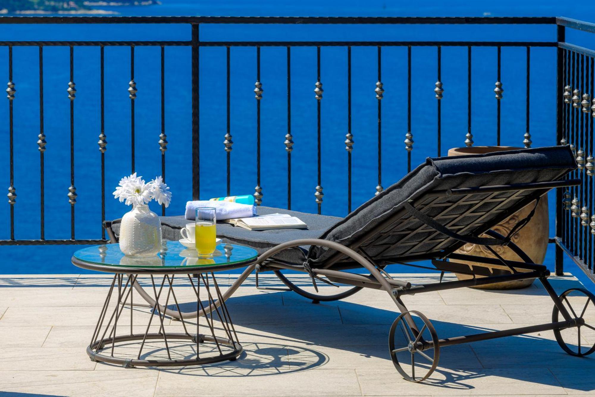 Golden Seaview Holiday Home Mlini Bilik gambar